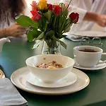 Neusacherhof 4*