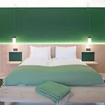 Neusacherhof 4*