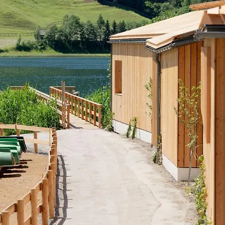 Neusacherhof Hotel 4*