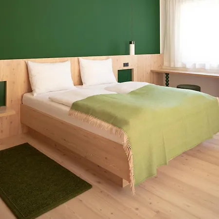 Neusacherhof 4* Weissensee