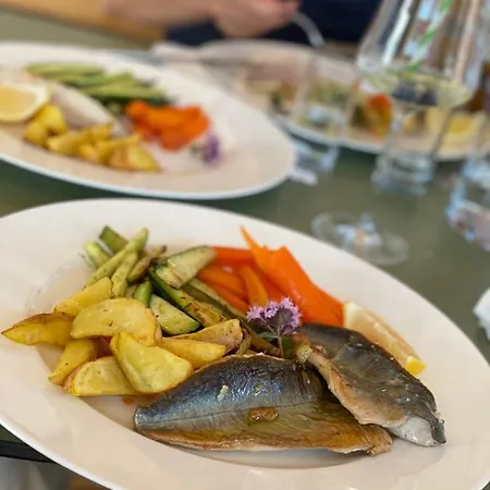 Szálloda Neusacherhof 4*