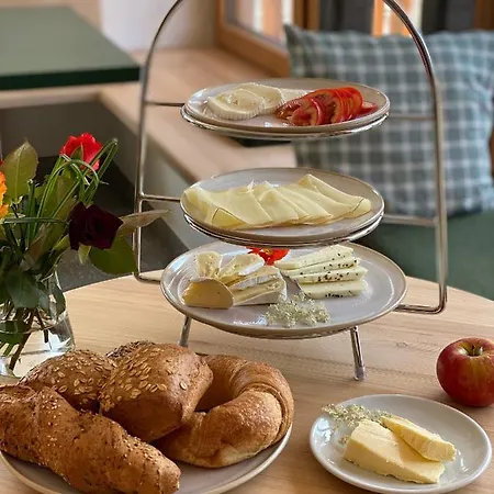 Hotel Neusacherhof Weissensee