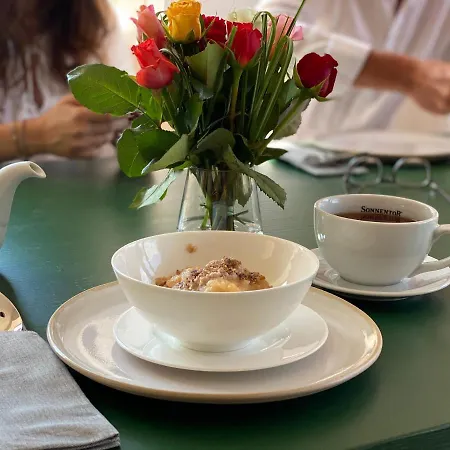 Neusacherhof 4*