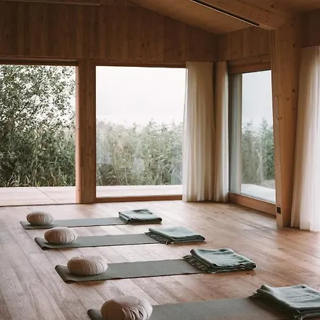 Neusacherhof Szálloda