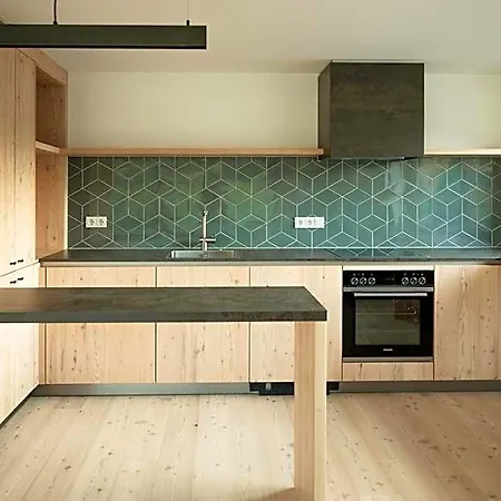 Neusacherhof 4* ويسنسي