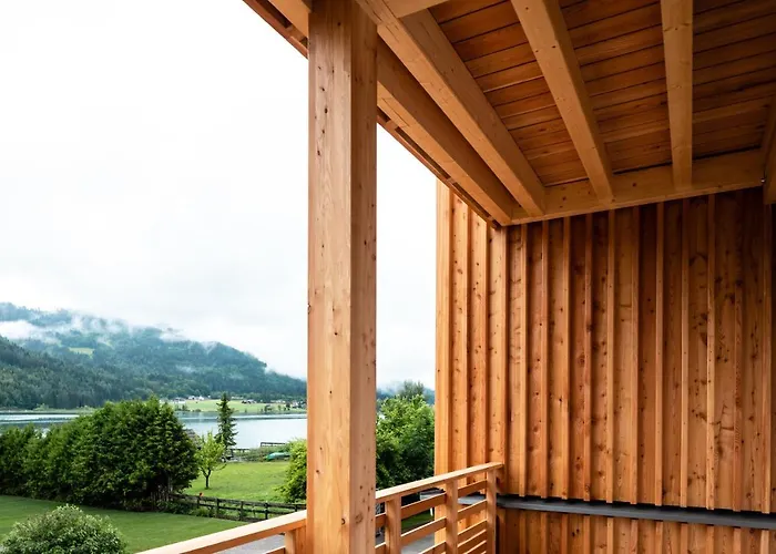 Hotel Neusacherhof 4*