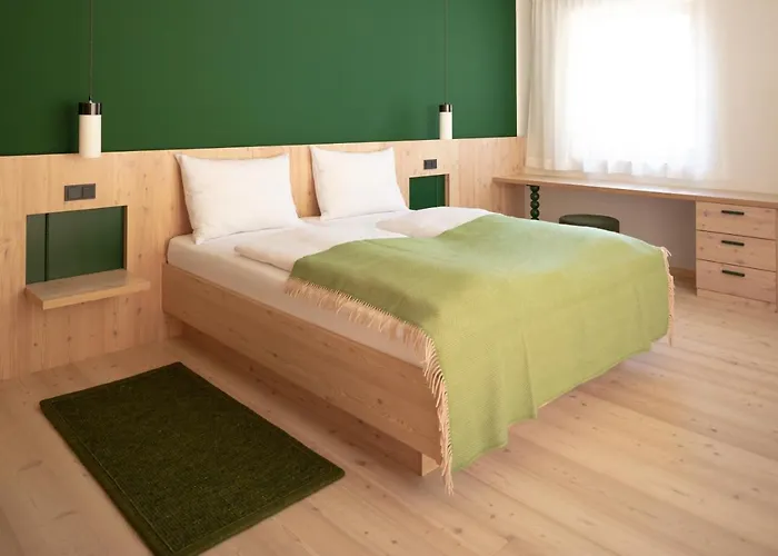 Neusacherhof 4* 魏森湖