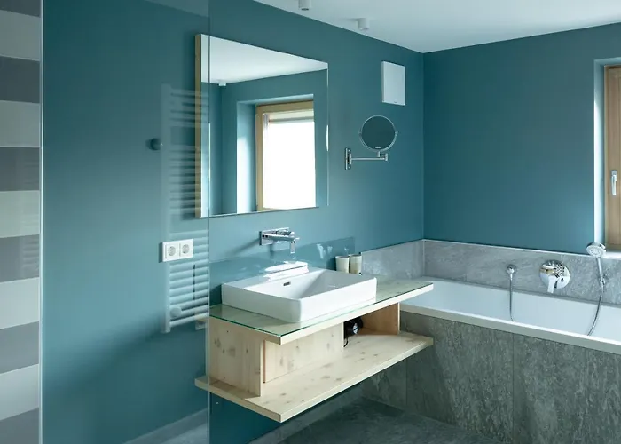 Neusacherhof Hotel 4*