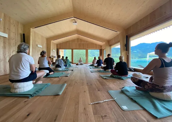 Neusacherhof 酒店 4*