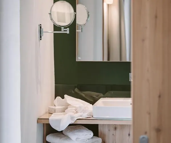 Neusacherhof 4* 魏森湖